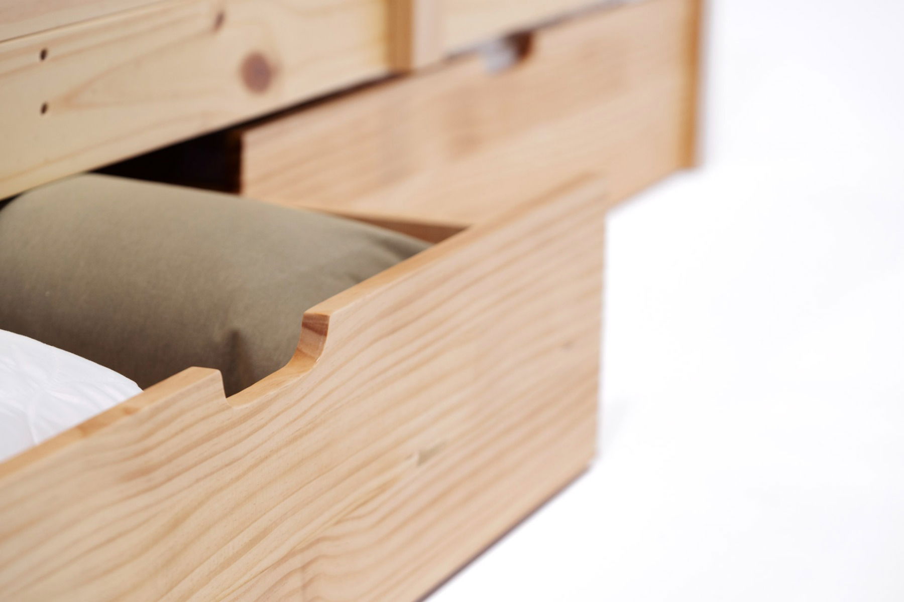 Einzelbett Lilly mit Flachsprossen (90 x 200cm)