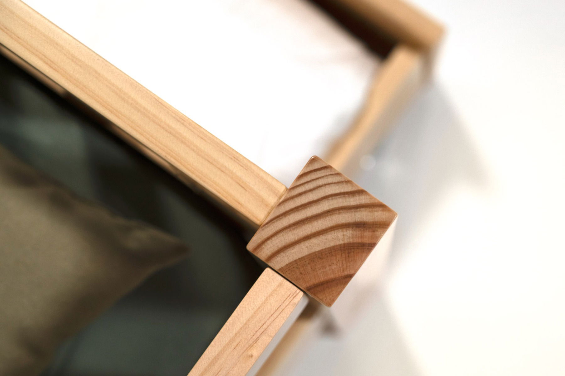 Einzelbett Lilly mit Flachsprossen (90 x 200cm)