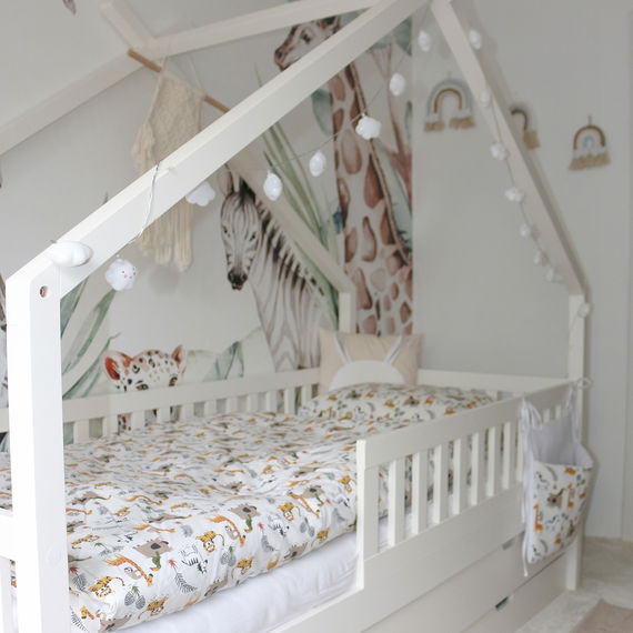  Clara Hausbett mit Funny Jungle Bettwäsche & Funny Jungle  Utensilo/ Bilderrechte: Hamide_66