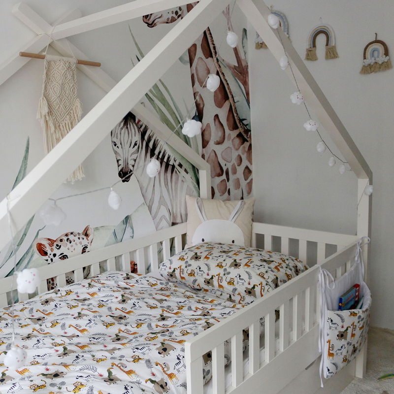 Clara Hausbett mit Funny Jungle Bettwäsche & Funny Jungle  Utensilo/ Bilderrechte: Hamide_66